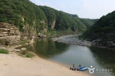 한탄강 래프팅 - 강원특별자치도 철원군 - 가볼만한곳 - 관광지랭킹