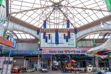 김천 평화시장 쇼핑 정보와 주변 관광 명소 및 근처 맛집 여행 정보