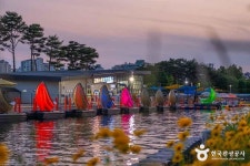라베니체광장 관광 정보와 주변 관광 명소 및 근처 맛집 여행 정보