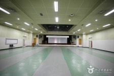Geumnyeonsan Youth Training Institute (부산광역시 금련산청소년수련원) - Korea Tour Ranking