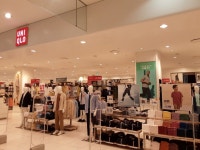 Uniqlo - D-CUBE Geoje Branch [Tax Refund Shop] (유니클로 디큐브거제) - 관광지랭킹