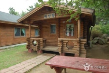 Daedunsan Recreational Forest (대둔산자연휴양림) - Korea Tour Ranking