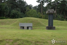 House and Tomb of Kim Jeong-hui (추사김정희선생고택·묘) - 관광지랭킹