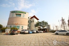 지혜샘어린이도서관 - 경기도 수원시 권선구 - 가볼만한곳 - 관광지랭킹