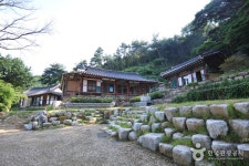 학산숲속시집도서관 - 전북특별자치도 전주시 완산구 - 가볼만한곳 - 관광지랭킹