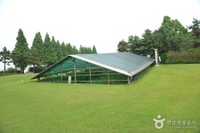 Incheon Gyeongseo-dong Nokcheongja Kiln Site (인천 경서동 녹청자 요지) - Korea Tour Ranking