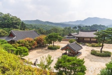 Isang Yun Memorial Park (Docheon Theme Park) (윤이상 기념공원(도천테마파크)) - Sightseeing - Korea travel and tourism information