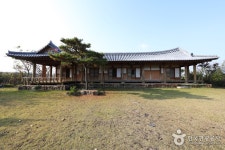 월인당 숙박 정보와 주변 관광 명소 및 근처 맛집 여행 정보