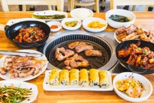 머시기쪽갈비 생족발구이 - 강원특별자치도 평창군 - 가볼만한곳 - 관광지랭킹