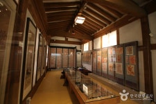 Gahoe Museum (가회민화박물관) - Korea Tour Ranking