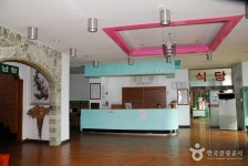Angseong Carbonate Hot Springs (앙성탄산온천) - Korea Tour Ranking
