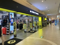 JD Sports - SQUARE1 Branch [Tax Refund Shop] (JD스포츠 인천스퀘어원) - 관광지랭킹