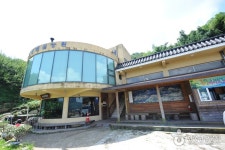 Cheong Maesil Farm (홍쌍리 청매실농원) - Korea Tour Ranking