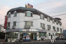 라이트하우스호텔 숙박 정보와 주변 관광 명소 및 근처 맛집 여행 정보