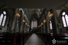 Myeongdong Cathedral (서울 명동성당) - Korea Tour Ranking