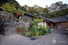 청곡사(진주) - 경상남도 진주시 - 가볼만한곳 - 관광지랭킹
