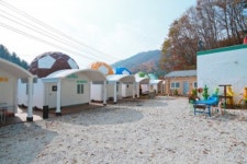 SKY비발디펜션 (2026) - 강원특별자치도 홍천군 가볼만한곳 - 관광지랭킹