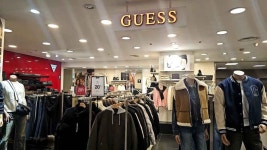 게스 뉴코아아울렛 평촌점 (2026) - 경기도 안양시 동안구 가볼만한곳 - 관광지랭킹