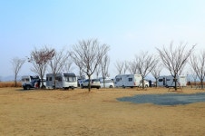 밀양아리랑오토캠핑장 - 경상남도 밀양시 - 가볼만한곳 - 관광지랭킹