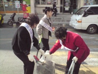 면동 > 장평동 > 열린마당 > 마을 이모저모 > 장평열린교회 봉사단 거리청소 | 거제시청