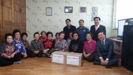 면동 > 장평동 > 열린마당 > 마을 이모저모 > 디큐브백화점과 홈플러스, 경로당에 사랑의TV기증 | 거제시청