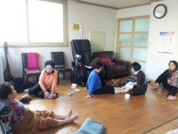 면동 > 장평동 > 열린마당 > 마을 이모저모 > 발사랑회 경로당 발마사지 봉사 | 거제시청
