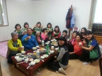 면동 > 장평동 > 열린마당 > 마을 이모저모 > 장평동주부민방위, 장평삼성경로당 점심식사 대접 | 거제시청