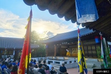 추천여행 > 스토리관광 | 천년의 가락과 기록이 살아 숨 쉬는 전주 글보기 비짓전주