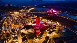 [적수만고진올드타운] 츠수이완 고진은 타이항 산동 기슭과 섭현 중원촌 남서쪽 청장강변에 위치하고 있으며 129사단 터 입구이며...