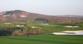 [연태골프텔/산동항공]군정CC #54홀#와인1인1병씩 증정 | NOL 인터파크투어 [연태골프텔/산동항공]군정CC #54홀#와인1인1병씩 증정