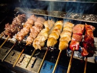 焼鳥　つるこうのアルバイト・バイト求人情報｜【タウンワーク】でバイトやパートのお仕事探し 　＜週1日～ＯＫ＞ボーナス1万円支給... 