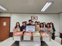시흥시 신천중학교 학부모 동아리 뜨담뜨담 직접 만든 수세미 전하며 온정 나눔