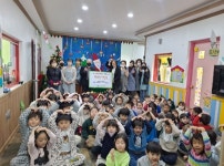 해님달님어린이집, 평택팽성노인복지관에 ‘이웃사랑 나누기’ 수익금 전달