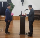 최형열 전북도의원, 전주효문중학교 감사패 수상
