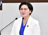 여수시의회 박성미의원, “방치된 진두항과 (구)돌산회타운 문제 해결 촉구”