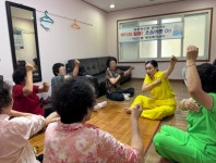 부산 북구 덕천2동, 경로당으로 찾아가는 ‘무더위 탈출! 웃음버튼 On’ 프로그램 운영
