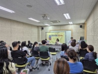 아산시 탕정온샘도서관, 글쓰기 강좌 수강생 작품집 출판기념회 개최