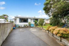 37 Pomaria Road, Henderson, Waitakere City, Auckland