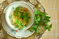 Mint herbal tea