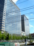 日総建
