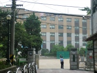 덕수중학교
