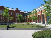 Queens University at Kingston
