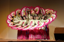 Korean dance