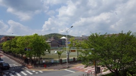 엄사초등학교