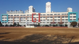 귀인중학교