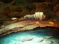 Devils Den Cave