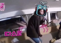 오버워치2 인벤 : 노래방에서 덩실덩실 춤추는 예림이.gif - 오버워치2 인벤 자유게시판 노래방에서 덩실덩실 춤추는 예림이.gif