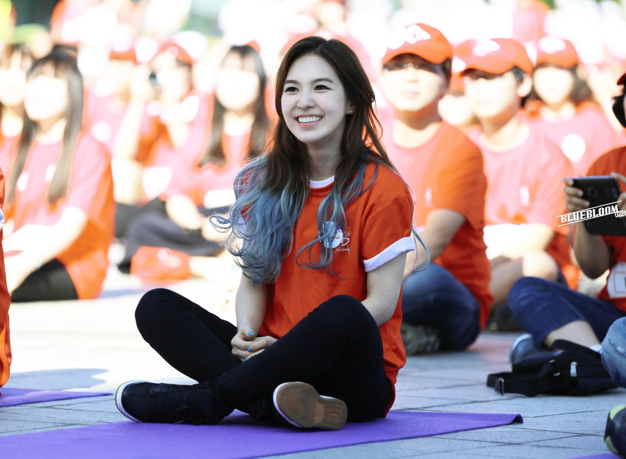 레드벨벳의 웬디, 레드벨벳 데뷔 11년 만에 프로야구 시구에 도전하여 화제!