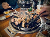 고기를 자갈위에 구워먹어봄 - 오픈이슈갤러리 - 인벤 고기를 자갈위에 구워먹어봄 - 오픈이슈갤러리