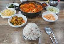 식당 이모님한테 암살 당할뻔.. - 디아블로2 자유 게시판 - 디아블로2 인벤 식당 이모님한테 암살 당할뻔.. - 디아블로2 자유 게시판